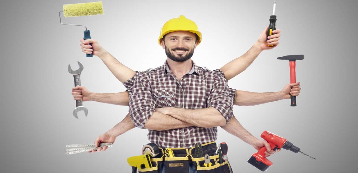 05 Handyman with tools